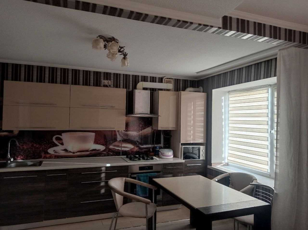 продам 4 комнатную квартиру Павлоград - изображение 6