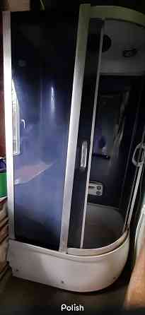 Продам 2 комнатную гостинку в центре,метро Ярослава Мудрого VI Харьков