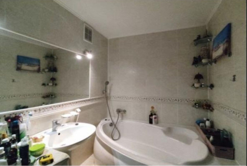 Терміново продам 3-х кімнатну квартиру р-н Центр Черкассы - изображение 2