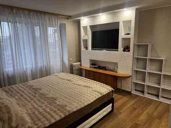 Продам квартиру по вулиці Центральна Баришівка