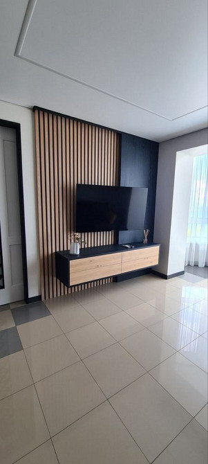 Затишна 2-кімнатна квартира з панорамним видом на Дніпро Черкассы - изображение 1