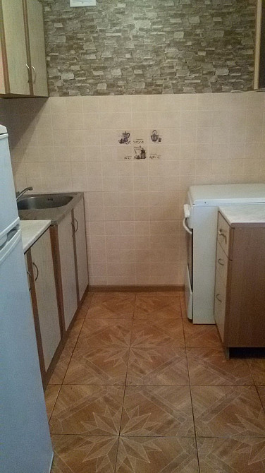 Здам 2 кв - 10 хв пішки від м. Чернігівська, від ВЛАСНИКА Киев - изображение 2