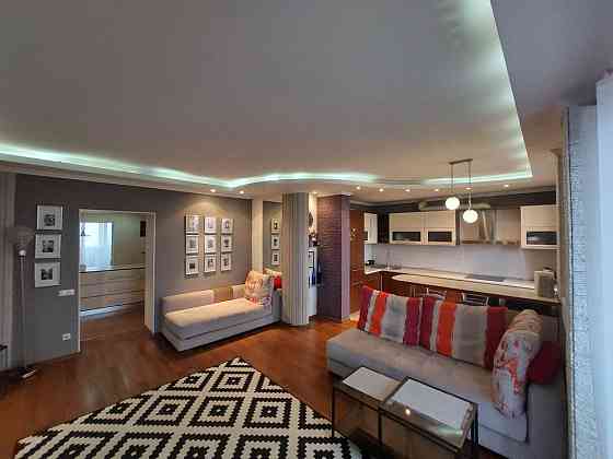 Трикімнатна квартира Лікоград Киев