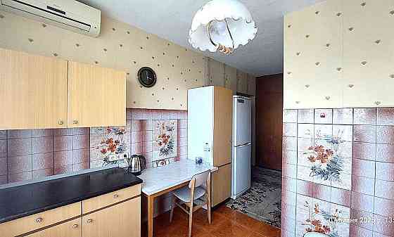 Здам 2 кім.кв. по вул. О. Махова, поряд ринок Елерон Киев