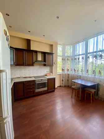 Оренда 2 кімн квартири у Щасливому Щасливе