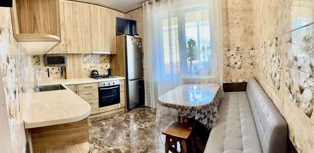 Терміново! Продам 1 кімнатну квартиру з якісним ремонтом ЖК Саме Той Немешаево - изображение 1