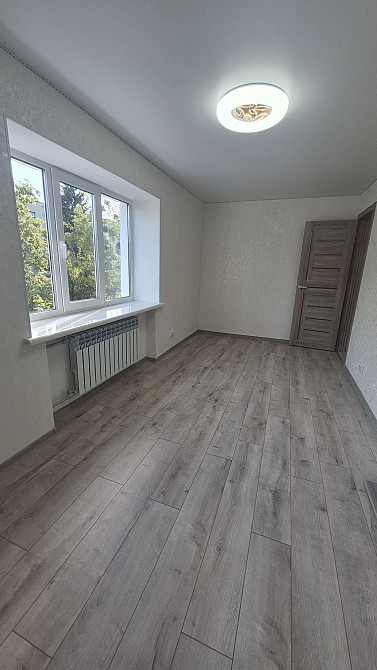Продам 2-х кімнатну квартиру з сучасним свіжим ремонтом Коростень - зображення 1
