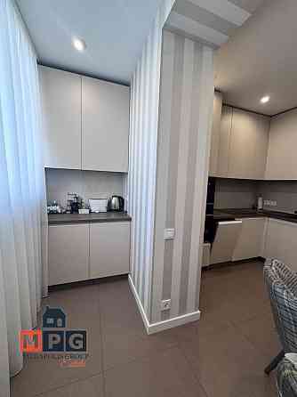 Продаж / Квартира / вул. Ньютона, Нові Будинки, Харків Харьков