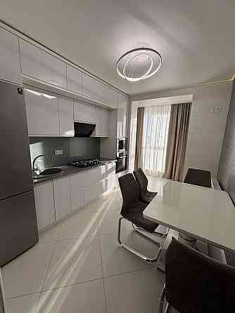 Оренда сучасної 2х кімнатної квартири в мікрорайоні Щасливе, м. Рівне. Ровно