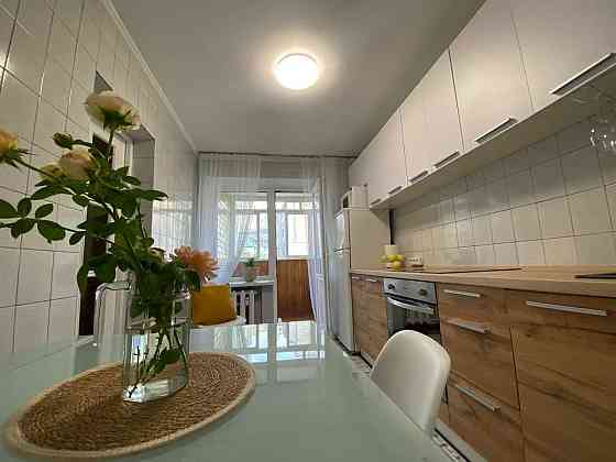 Оренда 2К вул Лабораторна 14, поруч ст м "Палац Україна" Киев