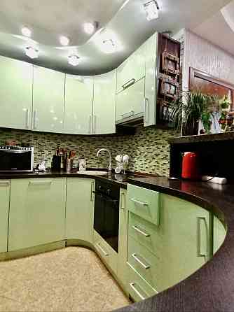 Оренда 4-к  Дніпровська наб. 19 В, м. Осокорки, навпроти Рівер Мол Киев