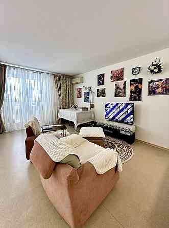 Продам 4-х к. кв. 111 м2 Победа 4 кирпичный дом 4-й эт. Днепр