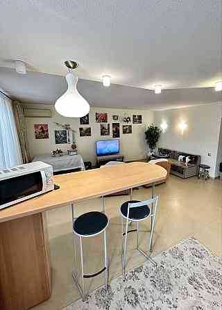 Продам 4-х к. кв. 111 м2 Победа 4 кирпичный дом 4-й эт. Днепр