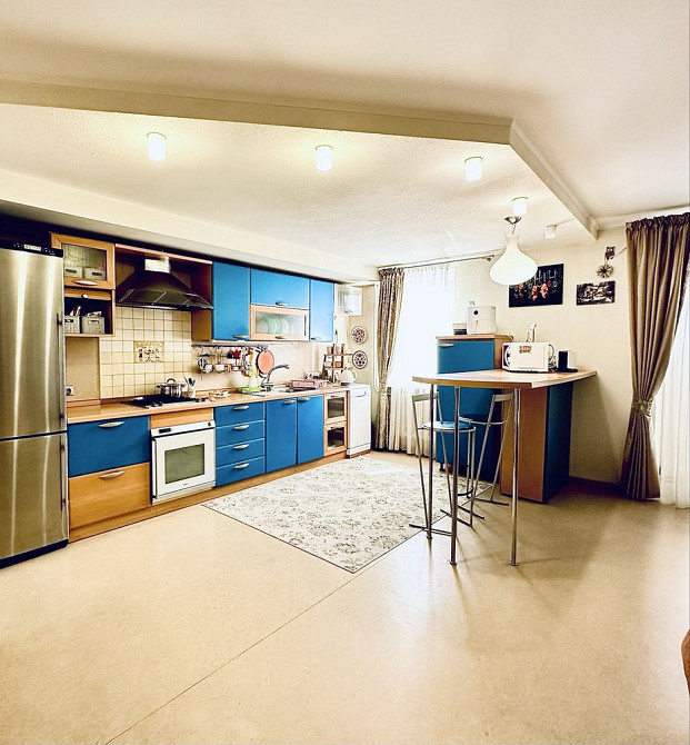 Продам 4-х к. кв. 111 м2 Победа 4 кирпичный дом 4-й эт. Днепр - изображение 1