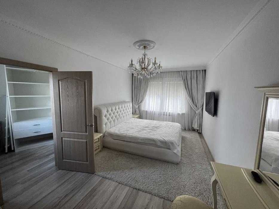 Продаж 3к просторої квартири (97м2) на Виноградарі Київ - зображення 1