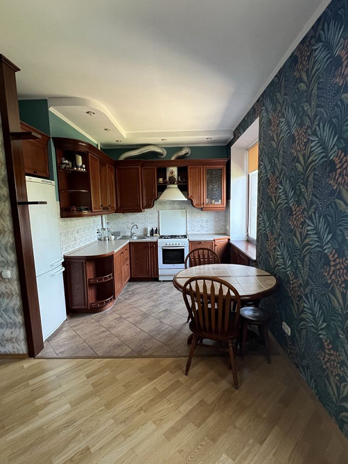 2-кімнатна в центрі. Сталінка, ремонт. Житомир - зображення 2