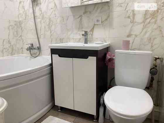 Продаж центр 1-кімнатна квартира з ремонтом та меблями Львов