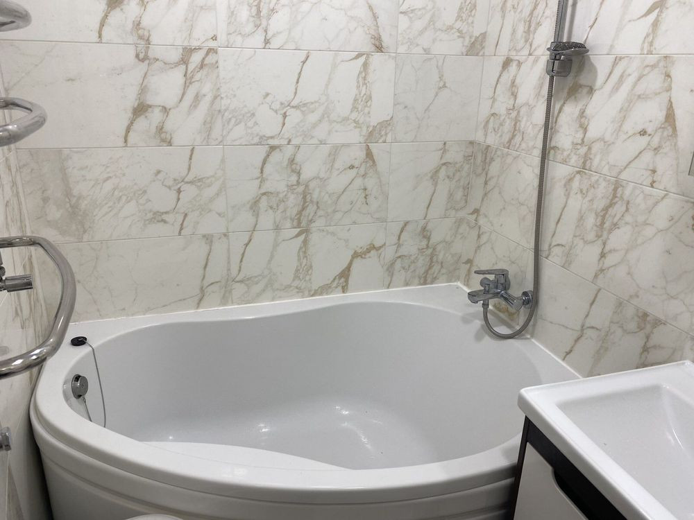 Продаж центр 1-кімнатна квартира з ремонтом та меблями Львов - изображение 1