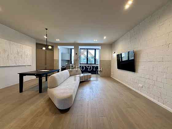 Продаж Квартира з дизайнерським ремонтом Центр127м2 Дмитрівська Київ