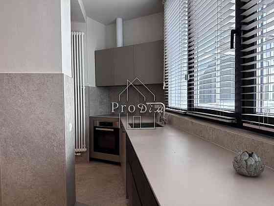 Продаж Квартира з дизайнерським ремонтом Центр127м2 Дмитрівська Київ