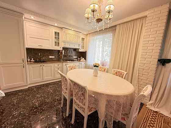 2-3 комнатная квартира Аркадия 6 ст. Фонтан  кирпичный дом Одесса