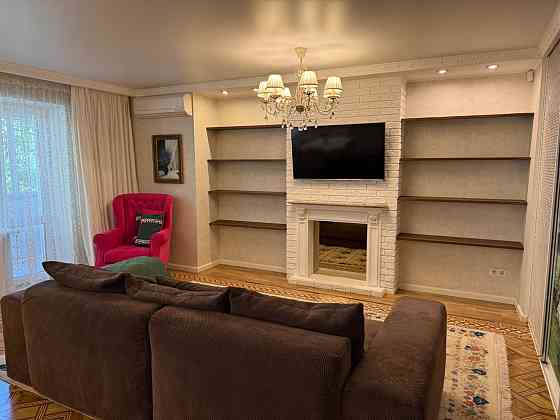 2-3 комнатная квартира Аркадия 6 ст. Фонтан  кирпичный дом Одесса