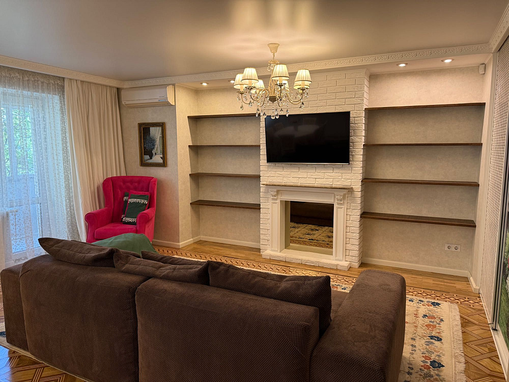 2-3 комнатная квартира Аркадия 6 ст. Фонтан  кирпичный дом Одесса - изображение 4