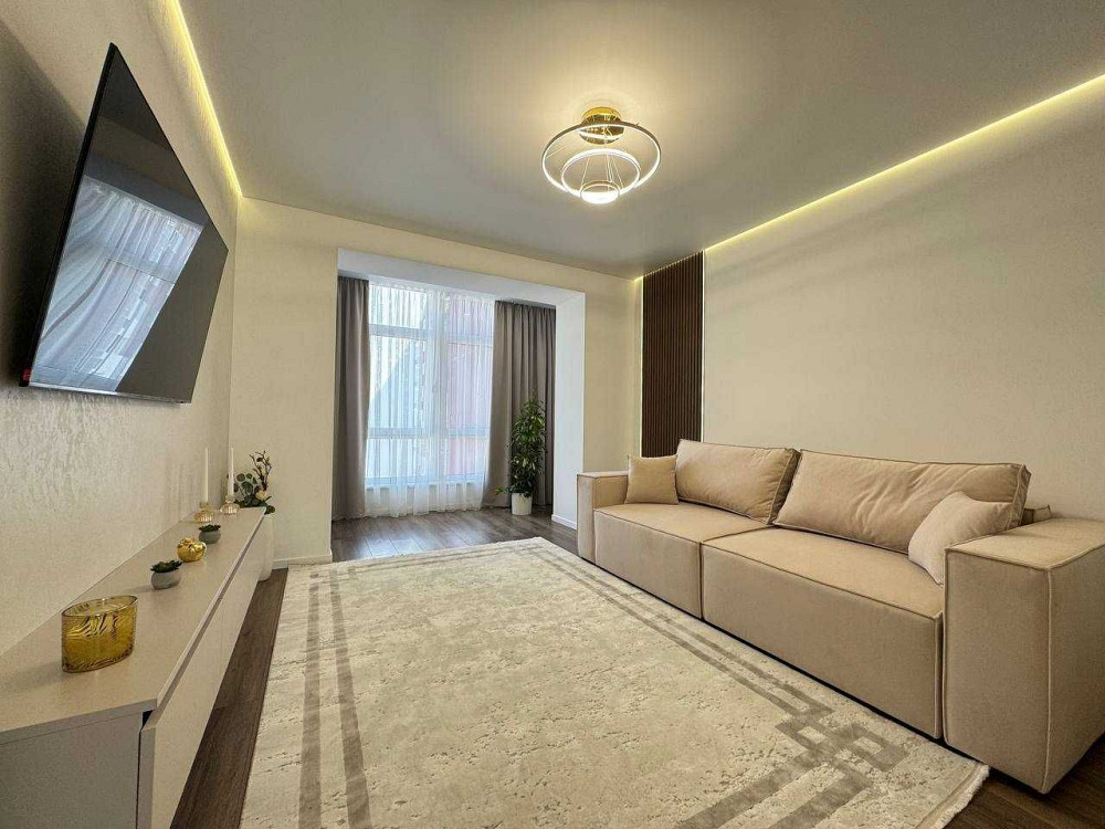 Терміново! 2-кім+кухня-студія з дорогим ремонтом, центр міста! Ивано-Франковск - изображение 8