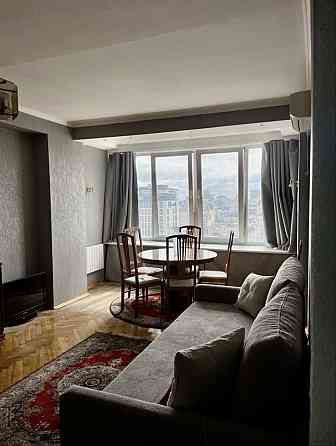 Оренда 2к квартири Золоті Ворота Університет вул Богдана Хмельницького Киев