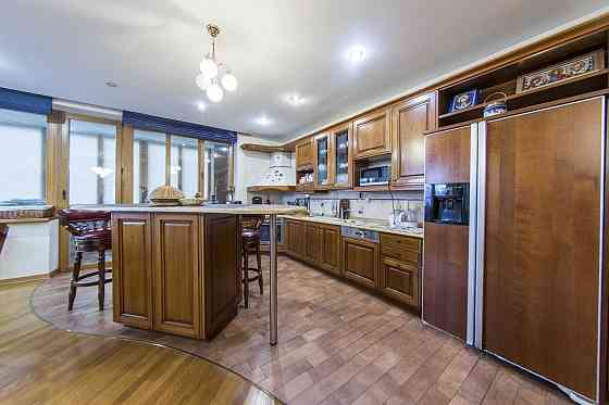 Аренда 4-к. Павловская,18. Новый дом. Паркоместо.Паркинг. Без комиссии Киев