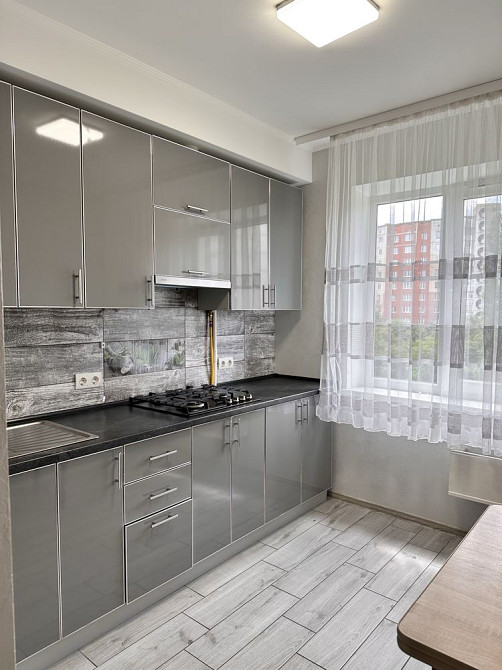 Здам 2-х кімнатну квартиру Мельника Ровно - изображение 1