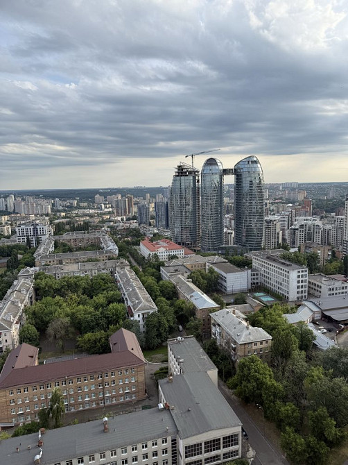 Жк Панорма на Печерську, сдам квартру 44 кв. Коновальца  44а Киев - изображение 1