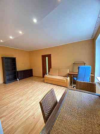 Оренда 2к квартири на вулиці Уманська поруч парк та ліцей Киев