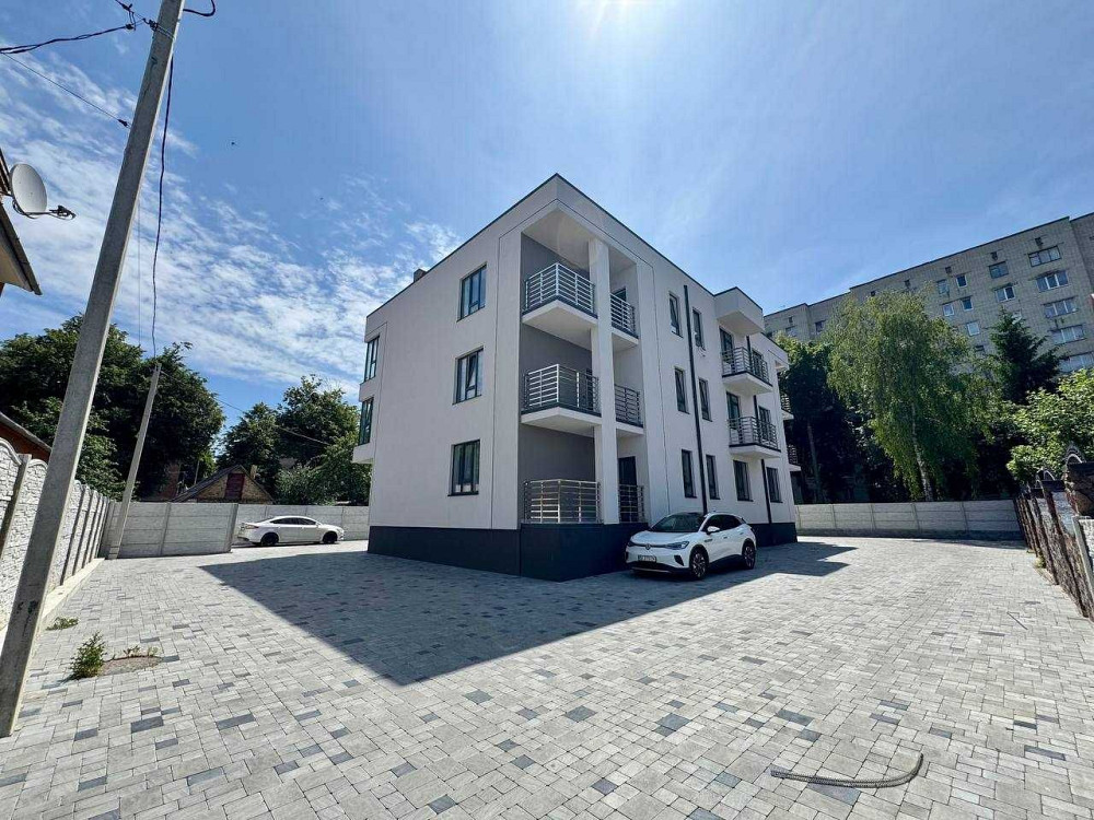 Продається простора 2-кімнатна квартира в клубному будинку Ровно - изображение 1