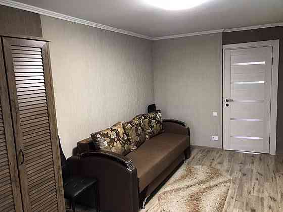 Продаж 2х кімнатної квартири Вишенька ( Юності ) Зарванці