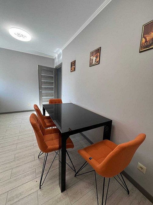 Простора 2 кімнатна квартира по вул Мельника Ивано-Франковск - изображение 2