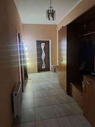 Продається двухкімнатна  квартира в с Макарів Киівська область Макаров