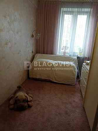 2к  Шота Руставелі, 21 Сталінка Печерський центр Київ