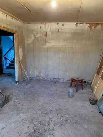 Продам 1 к кв.  в Леваневцев 35/18/8  Чешка от владельца . Под ремонт. Николаев