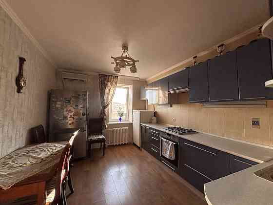 Продам простору 4 кім. квартиру Ремонт. Парк Одесса