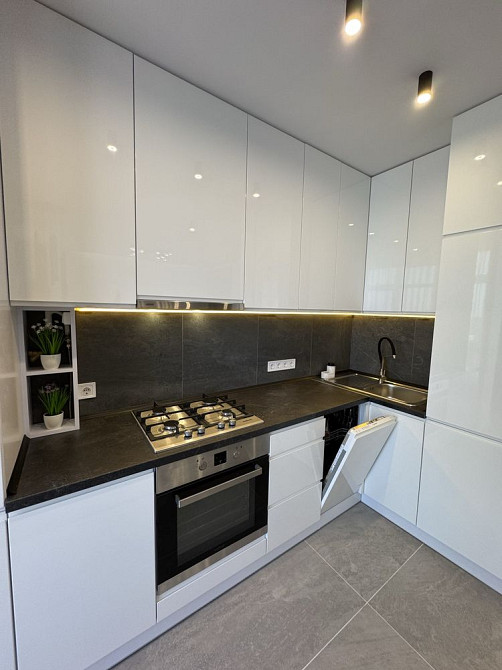 Вигідно продам 1,5 кімнатну в центрі міста, готову під ключ Ивано-Франковск - изображение 3