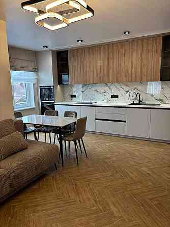 Продам стильну 2 кімнатну квартиру в Новобудові ! СУПЕР ЛОКАЦІЯ! Ровно