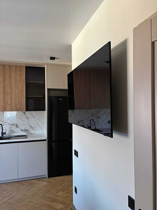 Продам стильну 2 кімнатну квартиру в Новобудові ! СУПЕР ЛОКАЦІЯ! Ровно - изображение 3