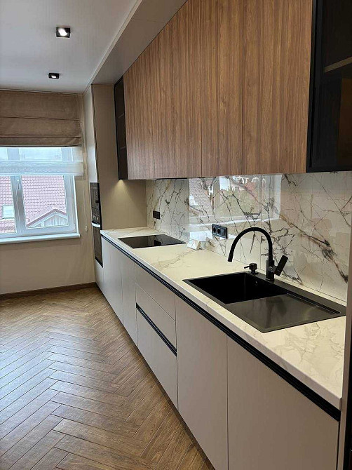 Продам стильну 2 кімнатну квартиру в Новобудові ! СУПЕР ЛОКАЦІЯ! Ровно - изображение 8