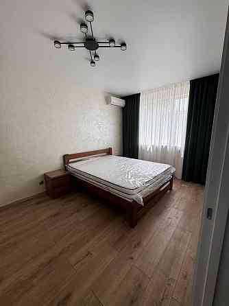 1здача, новий жк, новий ремонт, меблі, метро Харківська, Київ