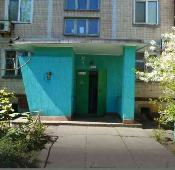 Здамо 2-х кімнатну квартиру по вул. Тичини Киев