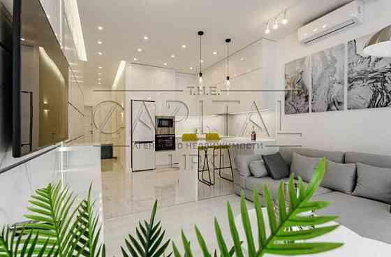 ЖК Новопечерскі Ліпки. вул. Андрія Верхогляда 15А. Світла гарна 2-кімн Київ