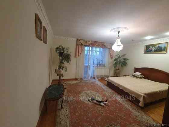 Продаж в новобудові 3-ї квартири вулиця Залізнична 7 Львов