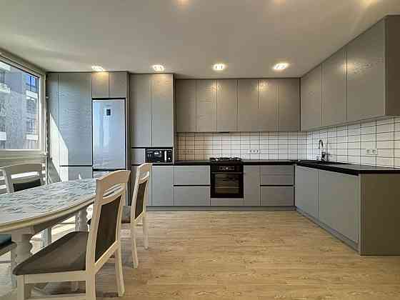 Продаж 2-кімнатної квартири у ЖК Комфорт Парк Ивано-Франковск