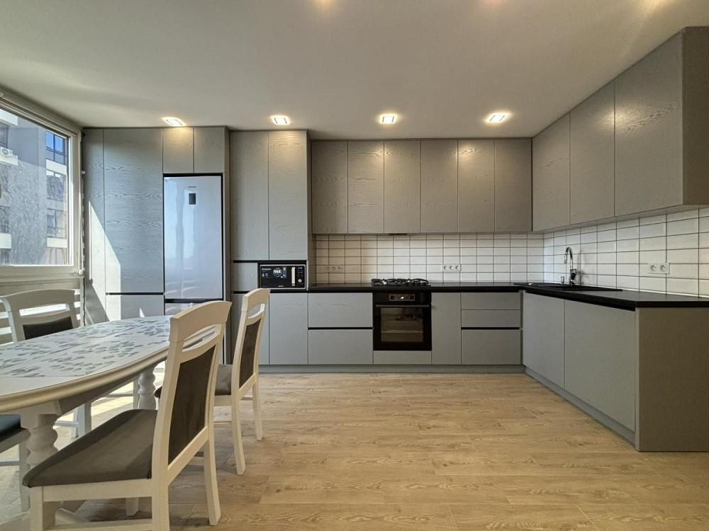 Продаж 2-кімнатної квартири у ЖК Комфорт Парк Івано-Франківськ - зображення 1